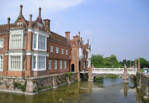 Helmingham Hall Gardens and Tea Rooms
